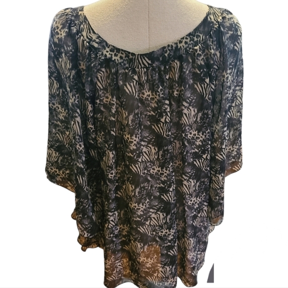 Lilly Lou, Small black and cream animal print. Sheer - Picture 3 of 4